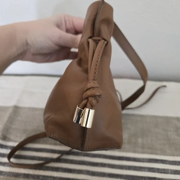 Ted Baker Myloo Leather Crossbody Bag - Picture 6 of 14